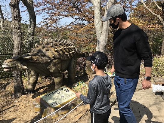 グリーンパークにオープンした恐竜地区 響灘ディノパーク を親子で体験 北九州ノコト